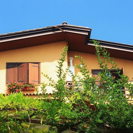 Mansarda Fiorita Bed & Breakfast Abatemarco Bagian luar foto
