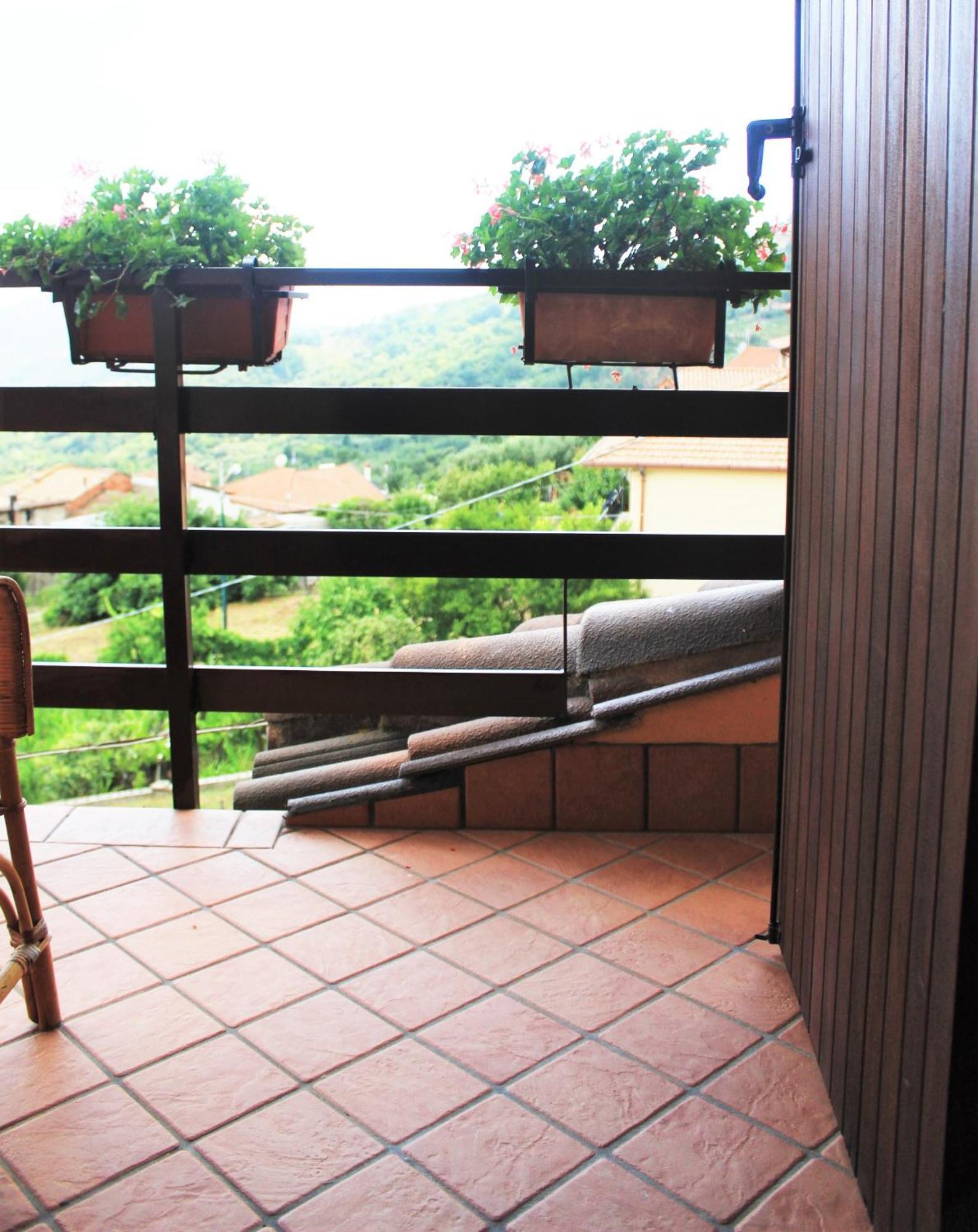 Mansarda Fiorita Bed & Breakfast Abatemarco Bagian luar foto