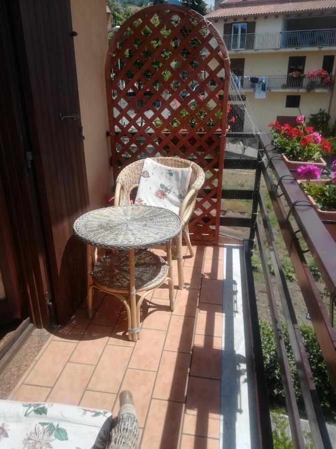 Mansarda Fiorita Bed & Breakfast Abatemarco Bagian luar foto